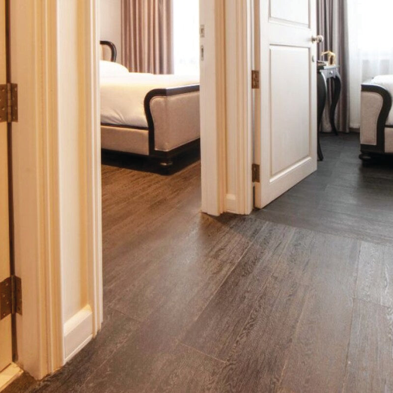 Luxury Town-House incl free car service with chauffeur