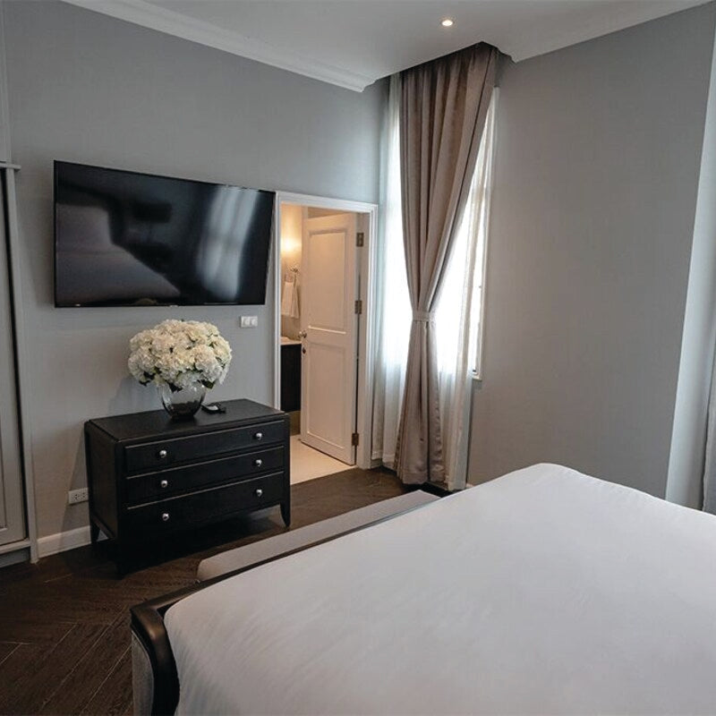 Luxury Town-House incl free car service with chauffeur