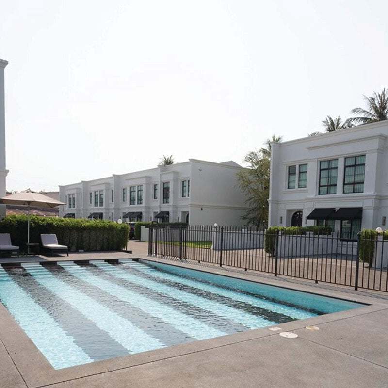 Luxury Town-House incl free car service with chauffeur
