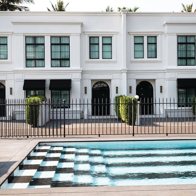 Luxury Town-House incl free car service with chauffeur