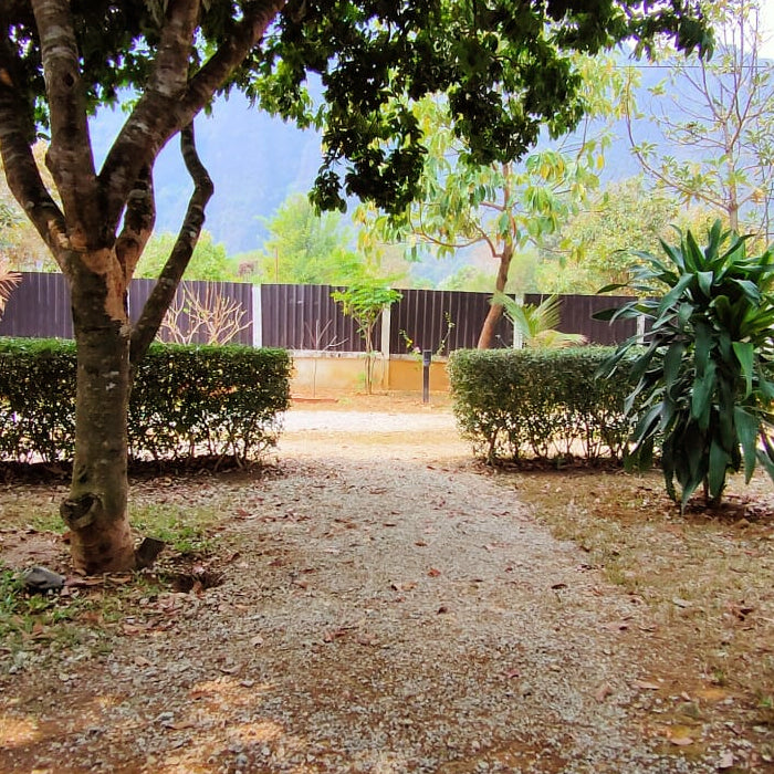 Twin Bed Bungalow No 6 Traditional Lao Style with breakfast