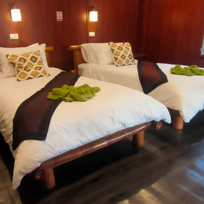 Twin Bed Bungalow No 2 Traditional Lao Style with breakfast