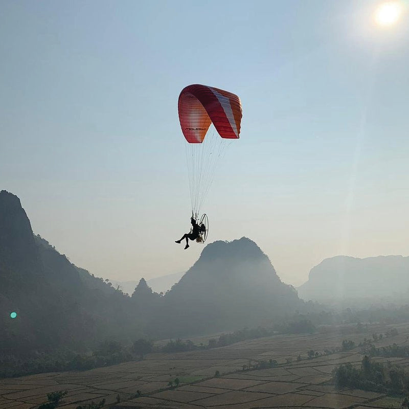 Vang Vieng Karst Mountains: A breathtaking landscape of limestone peaks, caves, and rivers