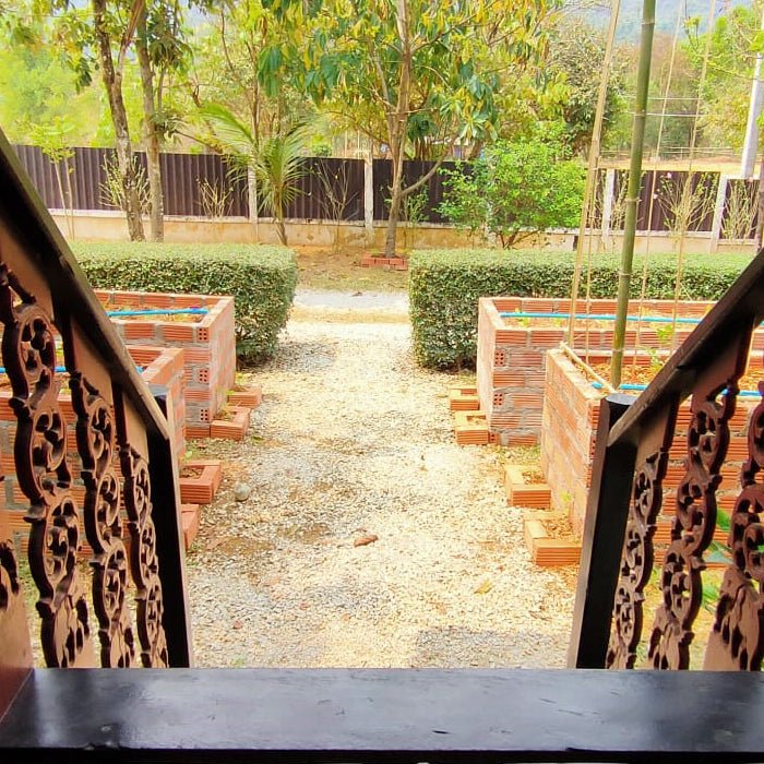 Twin Bed Bungalow No 4 Traditional Lao Style with breakfast